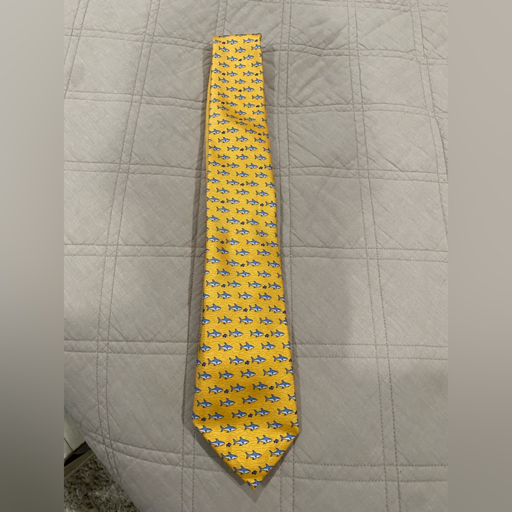 (3/$15) 100% silk Men’s Tommy Hilfiger tie